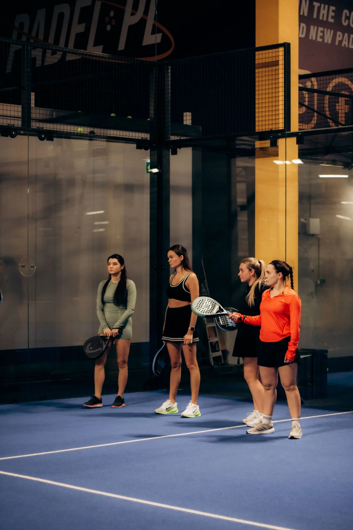 Giocatori di padel in campo